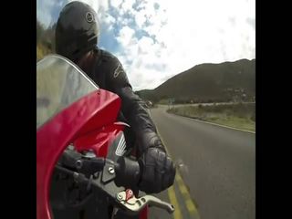 Падение мотоциклиста