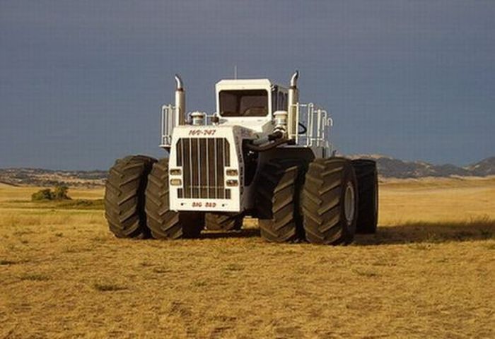 большие трактора 
