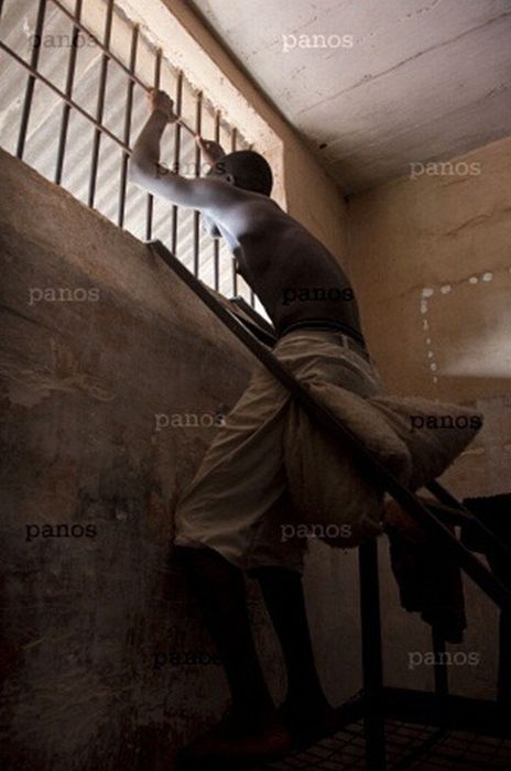 Тюрьма Фритауна. Сьерра-Леоне. (26 фото)