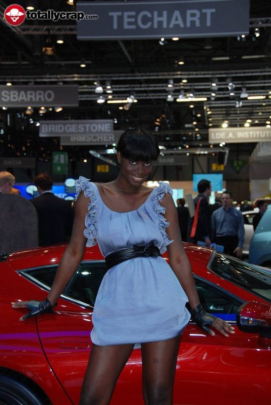 Самые красивые девушки автомобильной выставки в Женеве 2010 (110 фото)