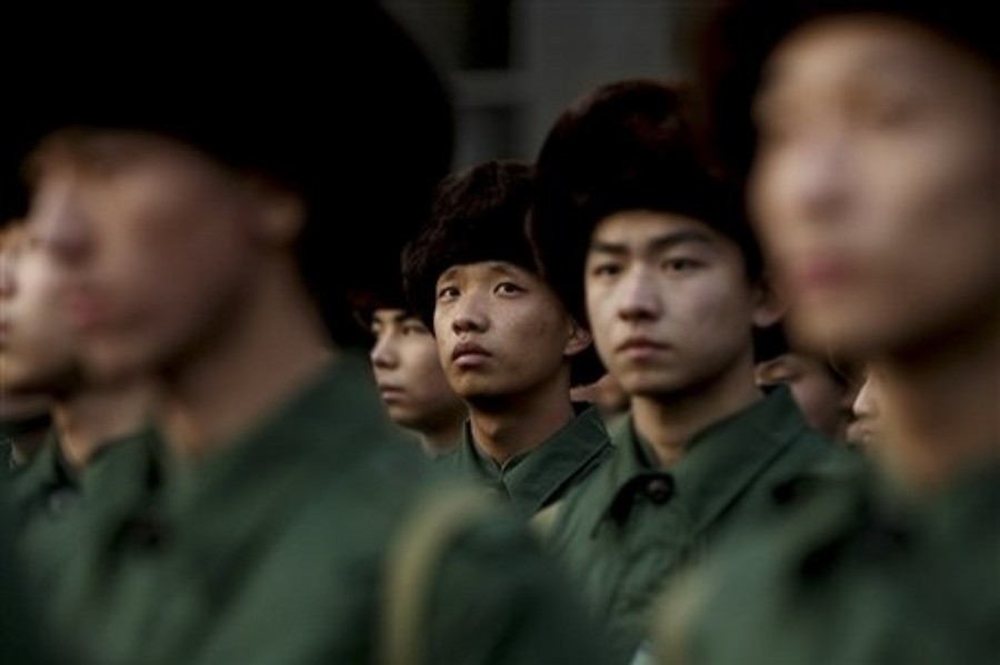 Будущие бойцы китайской армии.