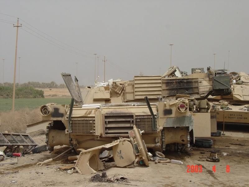 Подбитые и уничтоженные танки (22 фото)