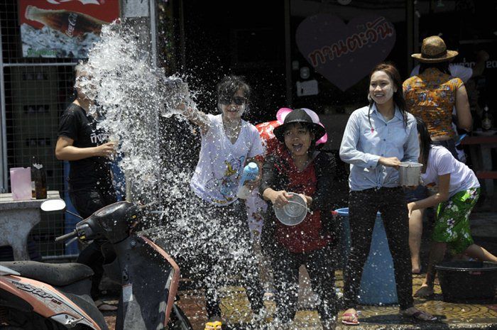 Сонгкран - новый год в Тайланде (24 Фото)