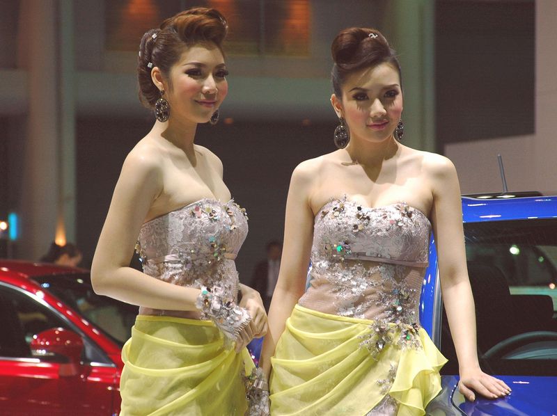 Девушки с автосалона в Бангкоке (117 фото+видео)
