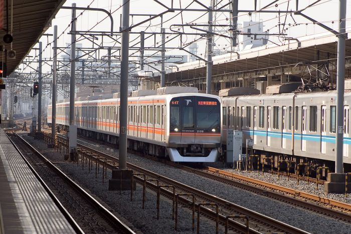 Японские поезда (15 фото)