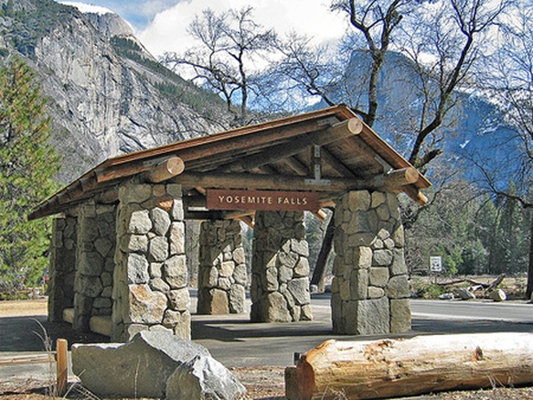 Остановка Йосемитский водопад в Калифорнии, США:
