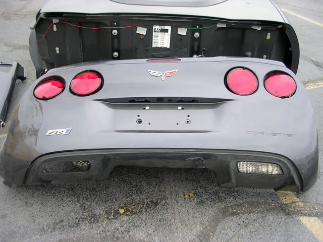 Corvette ZR1 продали на Ebay за бесценок (28 фото)
