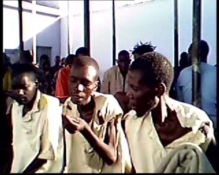 Тюрьма в Зимбабве (22 фото)