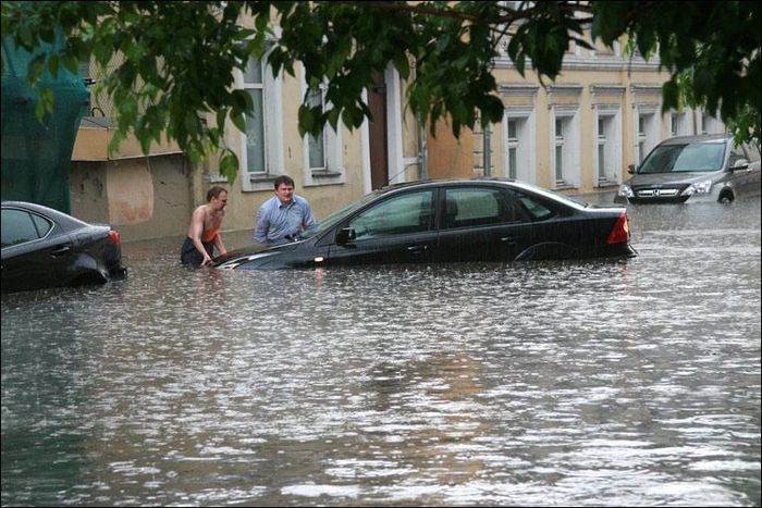 Потоп в Москве (14 фото)