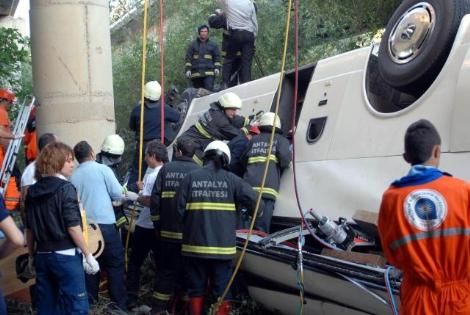 Авария автобуса в Турции с российскими туристами (47 фото+видео+текст)