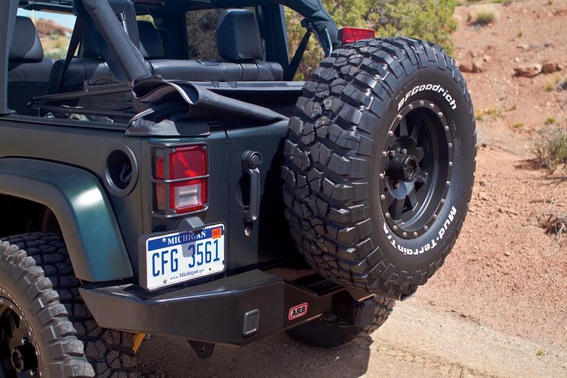 Jeep Wrangler для XPLORE Adventure Series (8 фото)