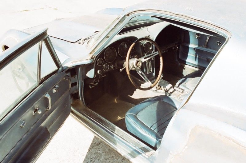 Chevrolet Corvette Neil Armstrong продают на аукционе (19 фото)