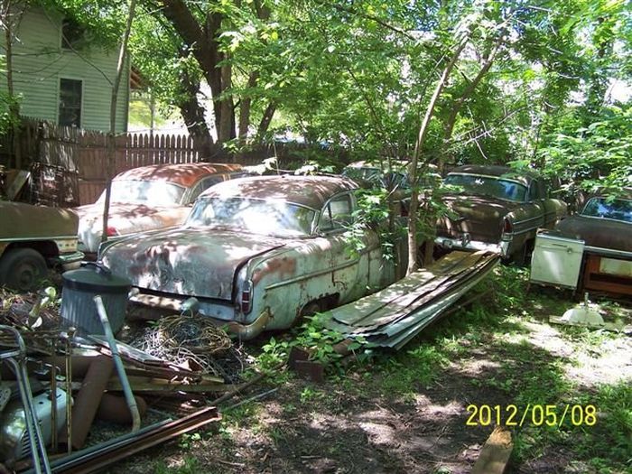 Распродажа коллекции раритетных Packard (12 фото)