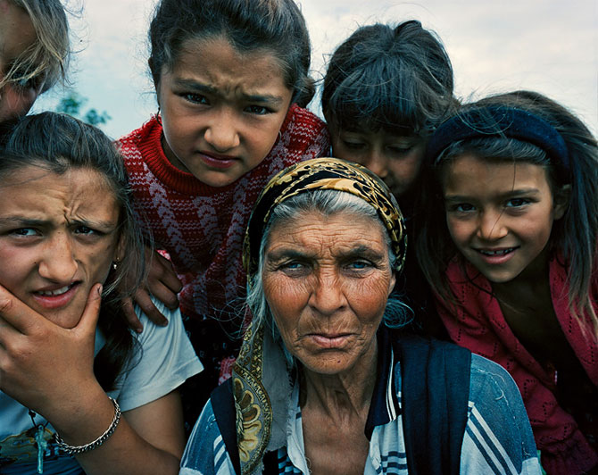 Жизнь цыганских общин (20 фото)