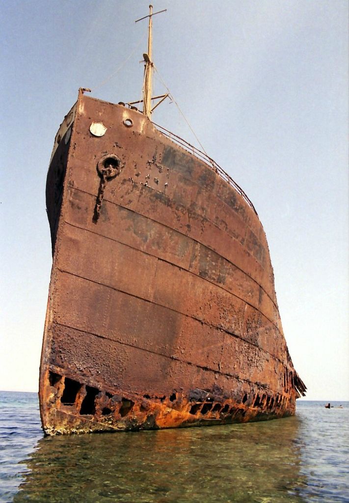 Мир заброшенных кораблей (24 фото)