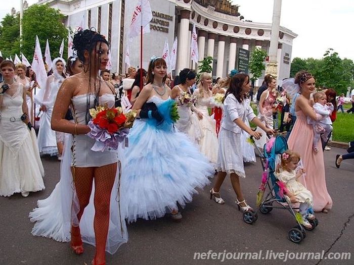 Парад невест (44 фото)