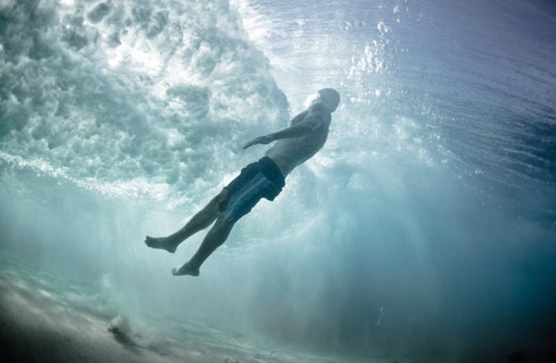Необычные фото сёрфингистов (18 фото)
