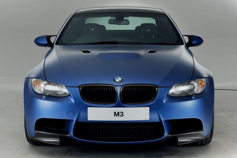 Компания BMW представила лимитированную серию для моделей M5 и M3 (23 фото)