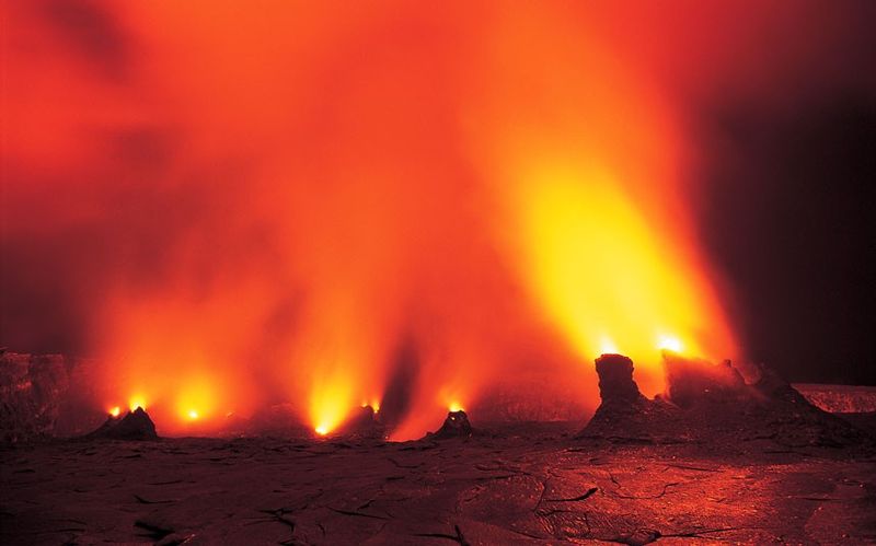 Человек, который фотографирует вулканы (14 фото)