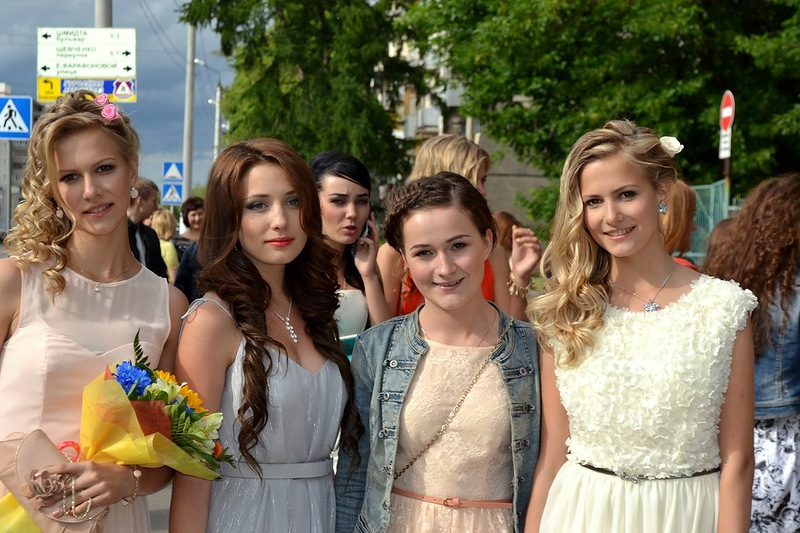 Милые выпускницы 2012 (38 фото)