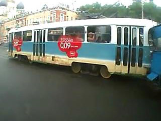 Троллейбус vs. Трамвай