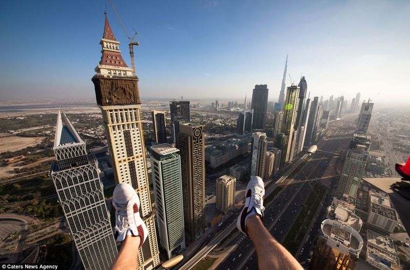 Дубай с высоты небоскреба (15 фото)