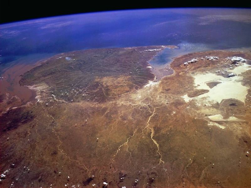Земля из космоса (8 фото)