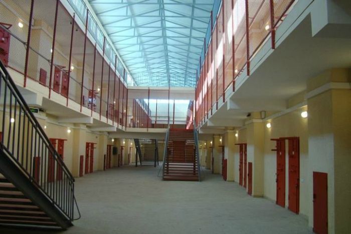 Тюрьма в Грузии для женщин (14 фото)