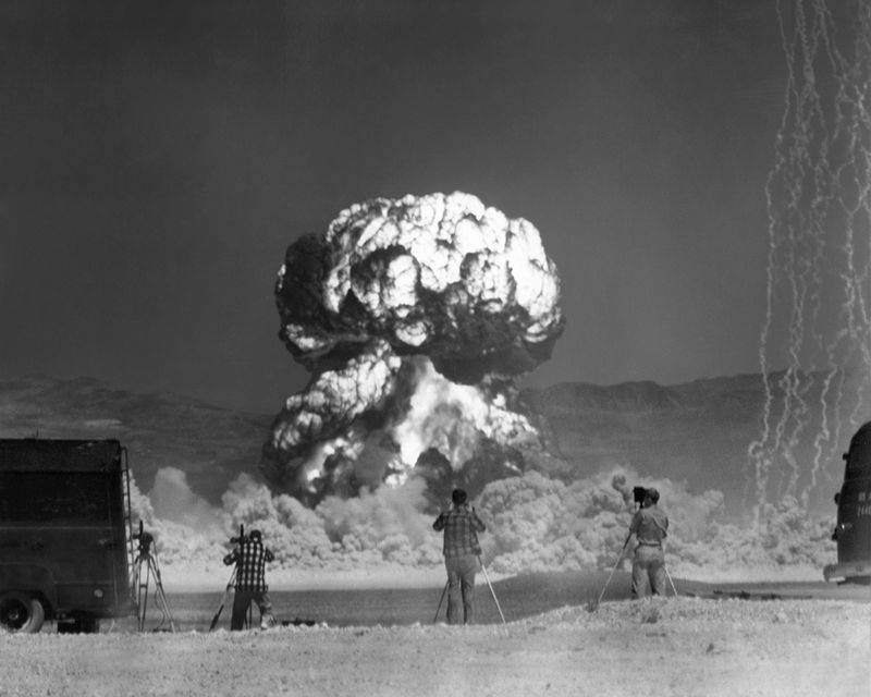 Фотографии атомного взрыва (22 фото)