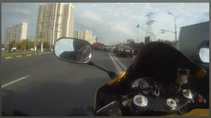 Фрагмент из жизни мотоциклиста (видео)