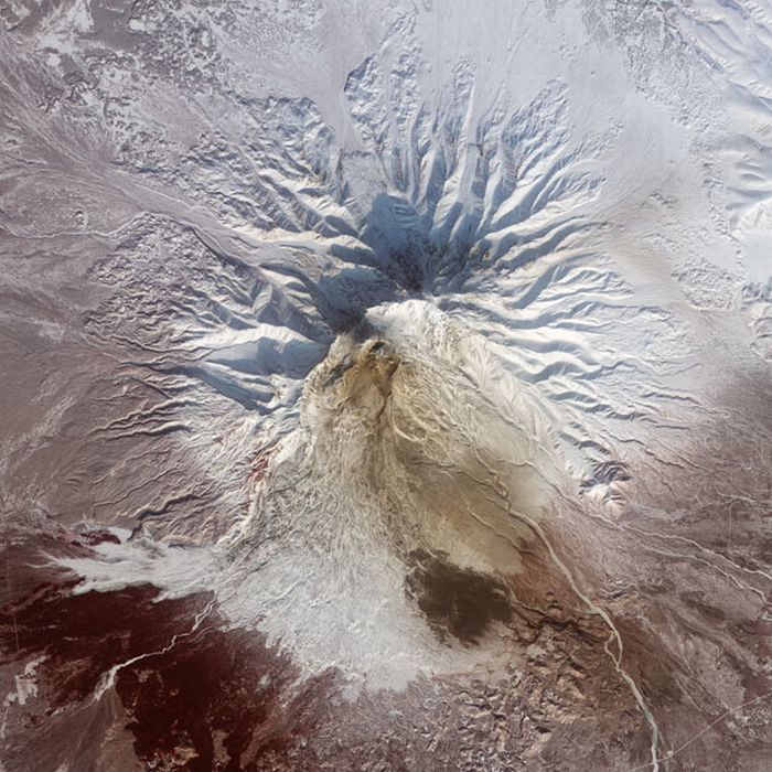 Вулканы, вид из космоса (32 фото)