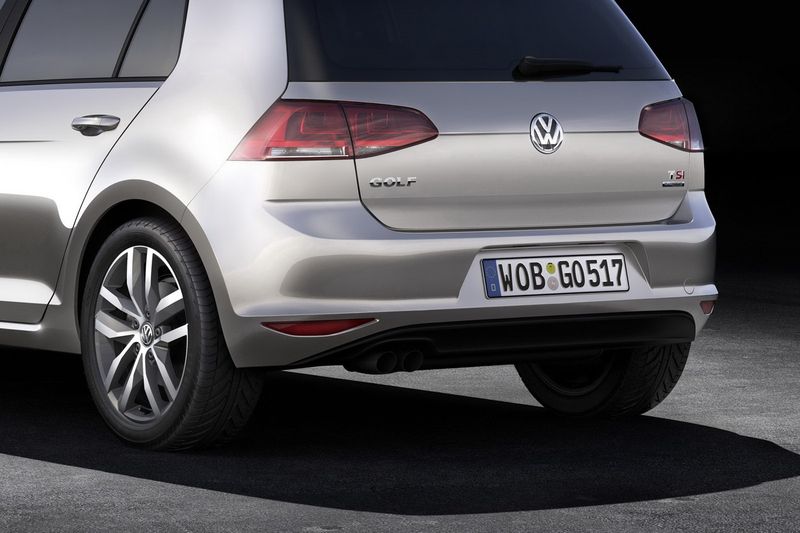 Компания Volkswagen представила новый Golf VII (79 фото+видео)