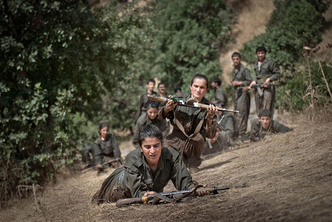 Курдские женщины-боевики (28 фото)
