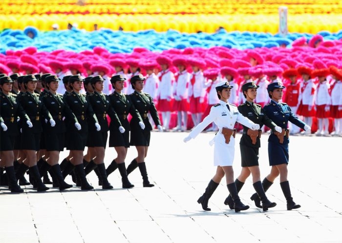 Китай с размахом празднует юбилей (49 фото)