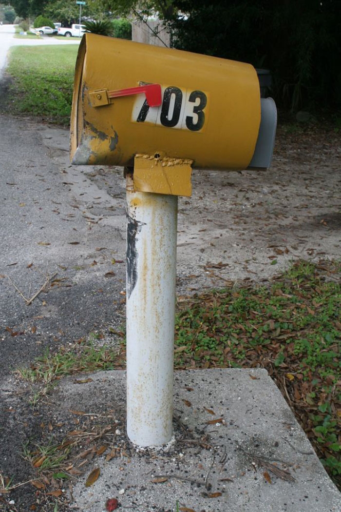 Знаменитый Гранд Чирроки против почтового ящика (21 фото)