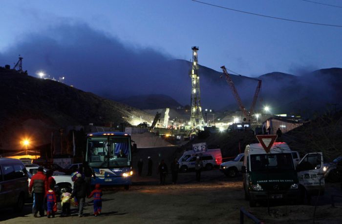 Счастливое завершение истории 33 чилийских шахтеров (33 фото+видео)    