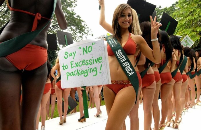 Мисс Земля выдвигает протест (15 фото)