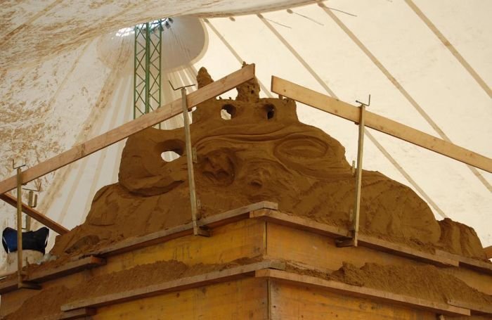 Скульптура из песка (16 фото)
