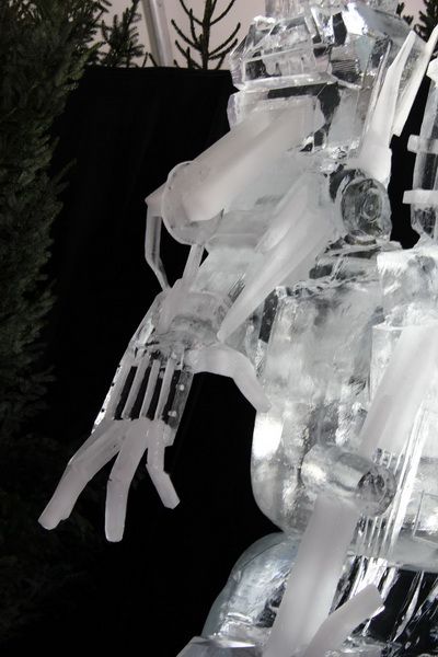 Гигантский ледяной трансформер (5 фото)