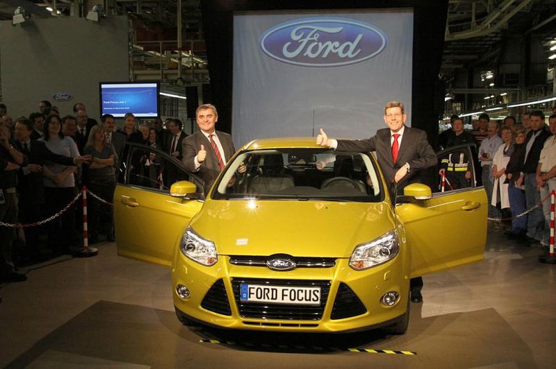 20101207065006414 990x659 Стартовала сборка Ford Focus нового поколения