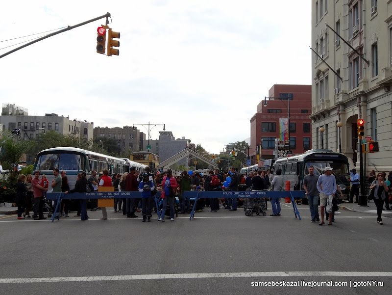 Нью-Йоркский фестиваль автобусов (83 фото)
