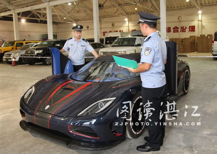 Китайские таможенники конфисковали уникальный гиперкар Koenigsegg Agera R BLT (21 фото)