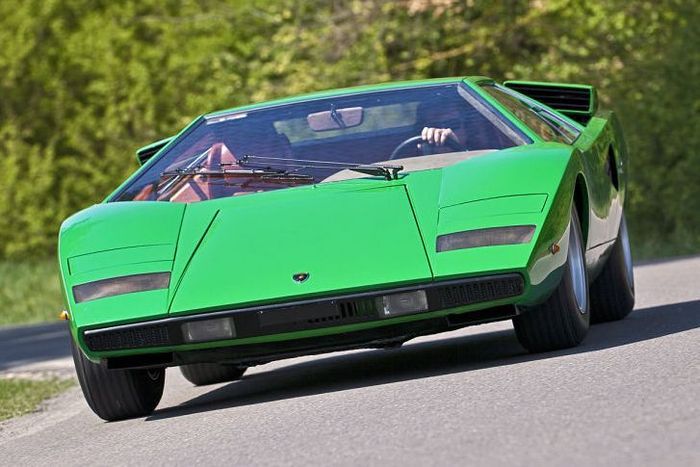 Lamborghini Countach - классика строения спорт-каров (15 фото)