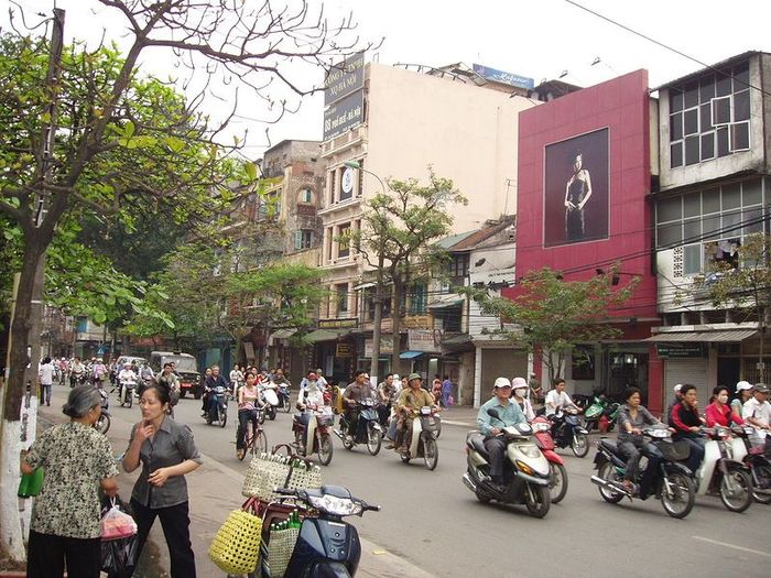 Дороги Вьетнама: особенности национального траффика (22 фото)