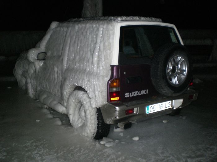 ледяной дождь, машина во льду, машина замерзла