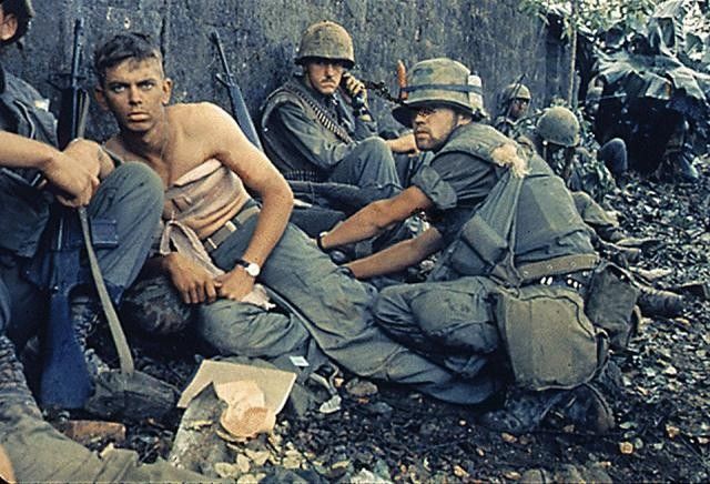 Война во Вьетнаме в фотографиях (19 фото)