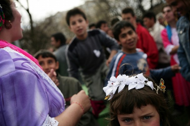 Невесты-цыганки на продажу (17 фото)