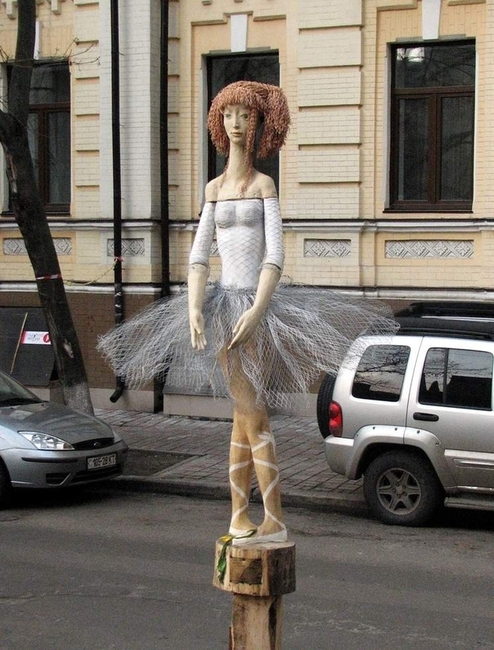 Необычные скульптуры в Киеве (9 фото)