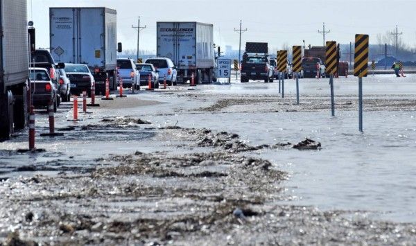 Наводнение в штате Северная Дакота (19 фото)