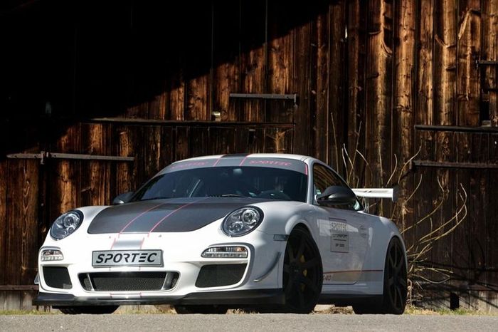 Porsche 911 (997) GT3 RS 4.0 подвергся тюнингу от Sportec (15 фото)
